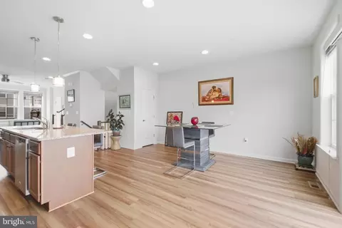 Entry Way - 1015 High Point Trl, Laurel, MD 20707 photo 8 of 15