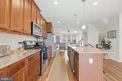 Entry Way - 1015 High Point Trl, Laurel, MD 20707 photo 9 of 15