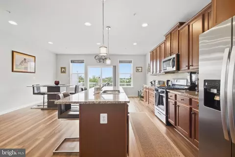 Kitchen - 1015 High Point Trl, Laurel, MD 20707 photo 2 of 4