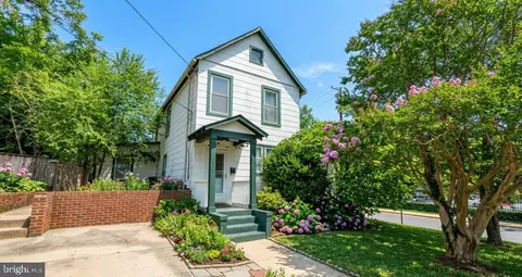 4232 Nicholson St, Hyattsville, MD 20781