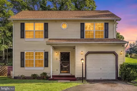 2004 Chita Ct, Temple Hills, MD 20748
