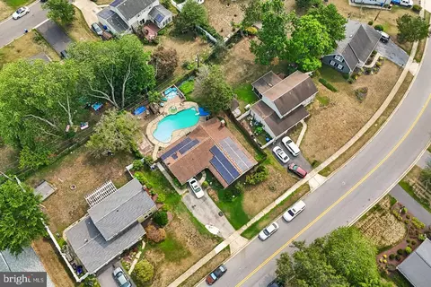 View/Area - 15751 Pointer Ridge Dr, Bowie, MD 20716 photo 8 of 15