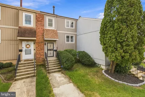 6310 Bentham Ct, Fort Washington, MD 20744