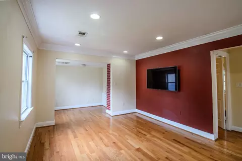 Living - 6009 State St, Landover, MD 20785 photo 1 of 4
