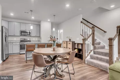 5640 Lanteen St, Lanham, MD 20706