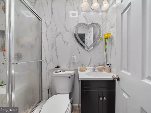Bath - 111 Pepper Mill Dr, Capitol Heights, MD 20743 photo 3 of 6