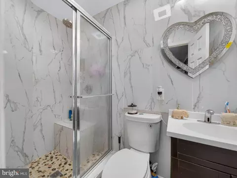 Bath - 111 Pepper Mill Dr, Capitol Heights, MD 20743 photo 4 of 6