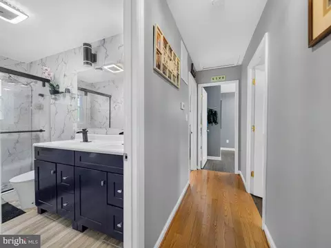 Entry Way - 111 Pepper Mill Dr, Capitol Heights, MD 20743 photo 5 of 7