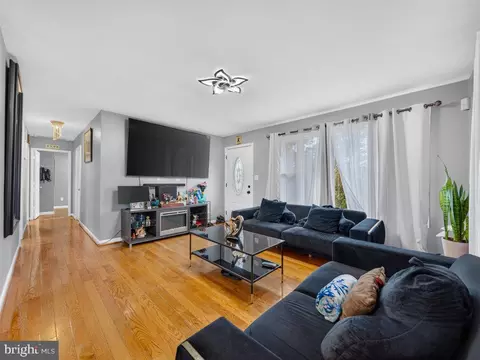 Entry Way - 111 Pepper Mill Dr, Capitol Heights, MD 20743 photo 1 of 7