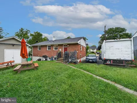 Exterior - 111 Pepper Mill Dr, Capitol Heights, MD 20743 photo 3 of 4