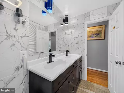 Bath - 111 Pepper Mill Dr, Capitol Heights, MD 20743 photo 2 of 6