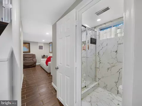 Entry Way - 111 Pepper Mill Dr, Capitol Heights, MD 20743 photo 7 of 7