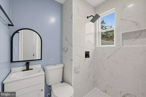 Bath - 339 Laurel Ave, Laurel, MD 20707 photo 1 of 3