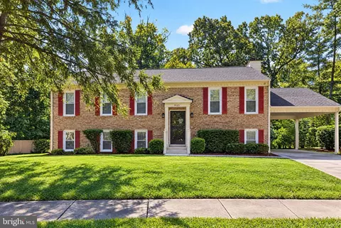 9105 Limon Ct, Fort Washington, MD 20744