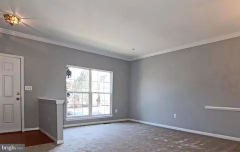 Living - 15425 Kennett Square Way, Brandywine, MD 20613 photo 2 of 3