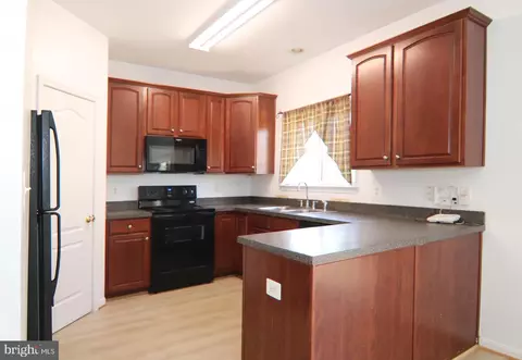 Kitchen - 15425 Kennett Square Way, Brandywine, MD 20613 photo 1 of 1
