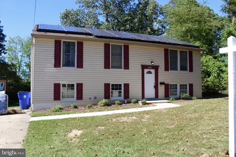 9526 48th Ave, College Park, MD 20740