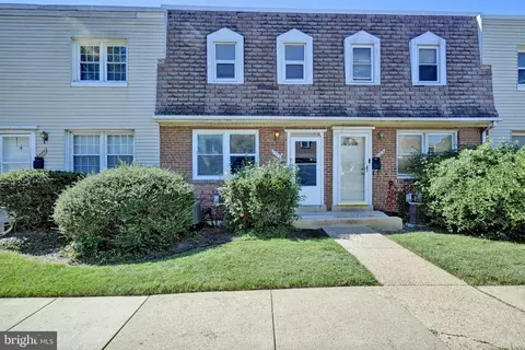 2711 Iverson St #65, Temple Hills, MD 20748
