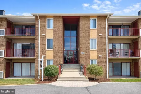 4709 Tecumseh St #201, College Park, MD 20740