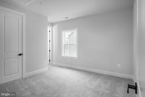 Bedroom - 6559 Clubhouse Dr, Laurel, MD 20708 photo 3 of 3