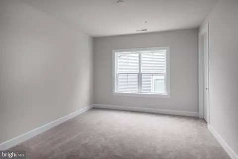 Bedroom - 6559 Clubhouse Dr, Laurel, MD 20708 photo 2 of 3