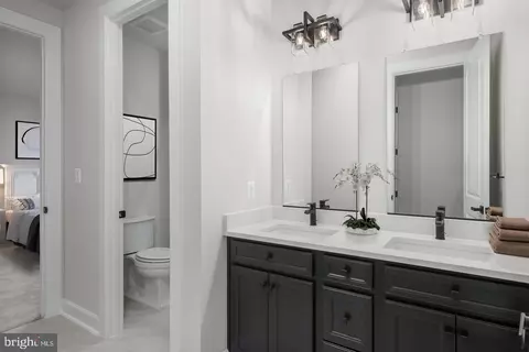 Entry Way - 6559 Clubhouse Dr, Laurel, MD 20708 photo 7 of 7