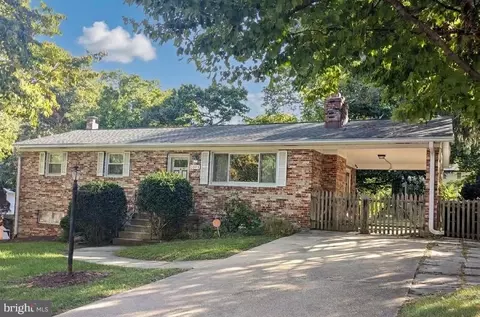 2805 Rose Valley Dr, Fort Washington, MD 20744