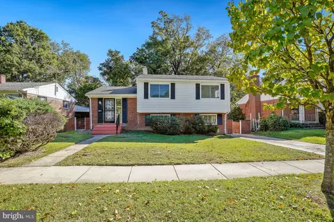6117 Balfour Dr, Hyattsville, MD 20782