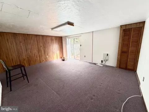 Living - 8435 Snowden Oaks Pl, Laurel, MD 20708 photo 2 of 3