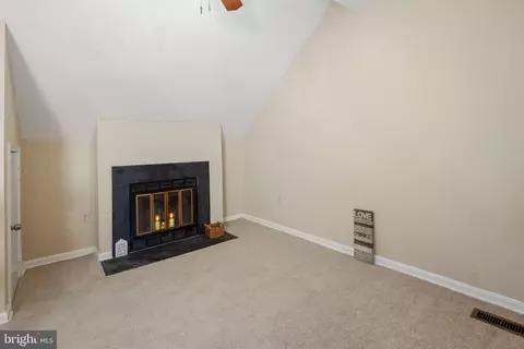 Living - Undisclosed, Laurel, MD 20707 photo 2 of 4