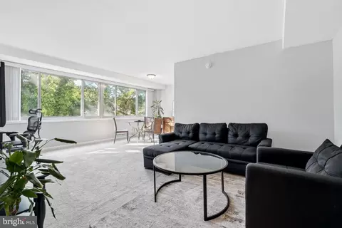 4410 Oglethorpe #215, Hyattsville, MD 20781