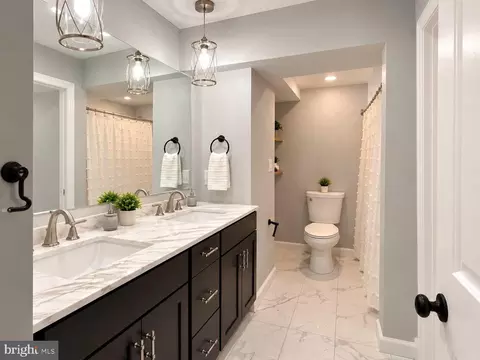 Bath - 925 Clovis Ave, Capitol Heights, MD 20743 photo 1 of 5