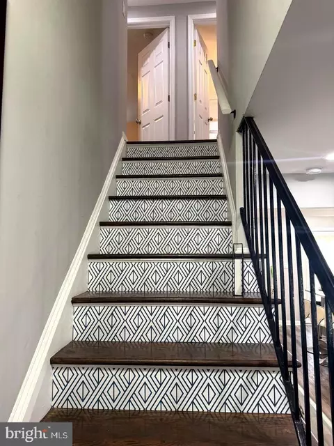Entry Way - 925 Clovis Ave, Capitol Heights, MD 20743 photo 1 of 2