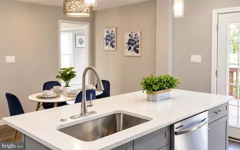 Kitchen - 925 Clovis Ave, Capitol Heights, MD 20743 photo 2 of 2
