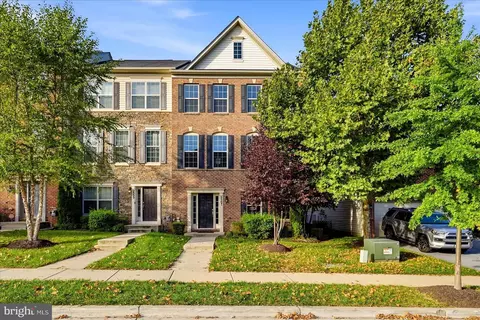 Exterior - 9307 Geaton Park Pl, Lanham, MD 20706 photo 2 of 6
