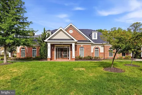 Exterior - 9307 Geaton Park Pl, Lanham, MD 20706 photo 5 of 6