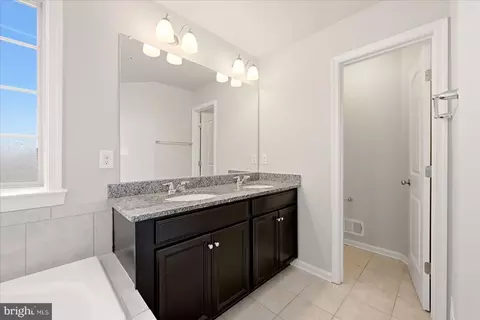 Entry Way - 9307 Geaton Park Pl, Lanham, MD 20706 photo 8 of 8