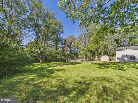 Exterior - 8317 Schultz Rd, Clinton, MD 20735 photo 9 of 15