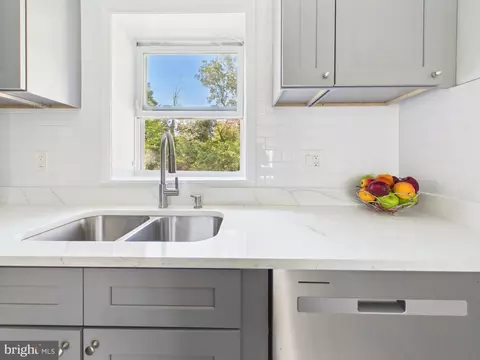 Kitchen - 8317 Schultz Rd, Clinton, MD 20735 photo 7 of 8