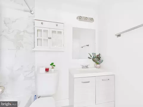 Bath - 8317 Schultz Rd, Clinton, MD 20735 photo 2 of 3