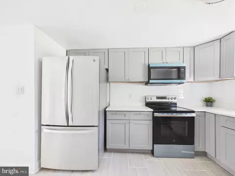 Kitchen - 8317 Schultz Rd, Clinton, MD 20735 photo 2 of 8