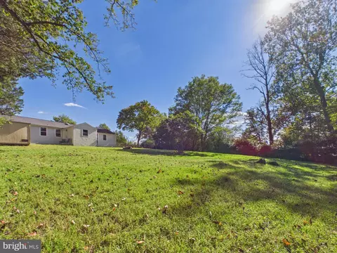 Exterior - 8317 Schultz Rd, Clinton, MD 20735 photo 8 of 15
