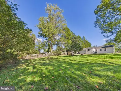 Exterior - 8317 Schultz Rd, Clinton, MD 20735 photo 7 of 15