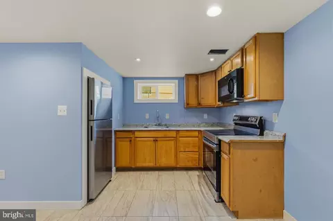 Kitchen - 7002 E Clinton St, Clinton, MD 20735 photo 5 of 5
