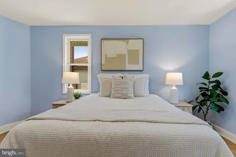 Bedroom - 7002 E Clinton St, Clinton, MD 20735 photo 2 of 6