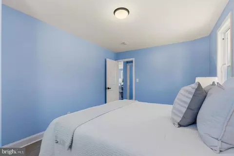 Bedroom - 7002 E Clinton St, Clinton, MD 20735 photo 3 of 6
