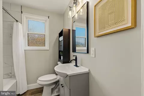 Bath - 7002 E Clinton St, Clinton, MD 20735 photo 1 of 2