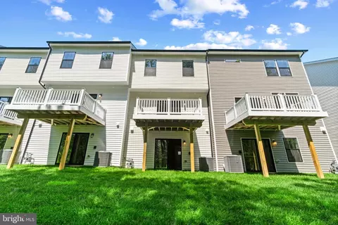 Exterior - 15004 Sapmoss Ln, Brandywine, MD 20613 photo 4 of 6