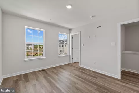 Entry Way - 15004 Sapmoss Ln, Brandywine, MD 20613 photo 6 of 14