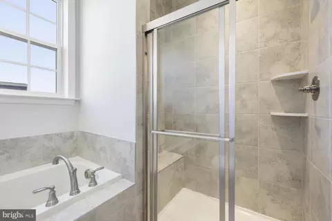 Entry Way - 1042 Highpoint Trl, Laurel, MD 20707 photo 15 of 15